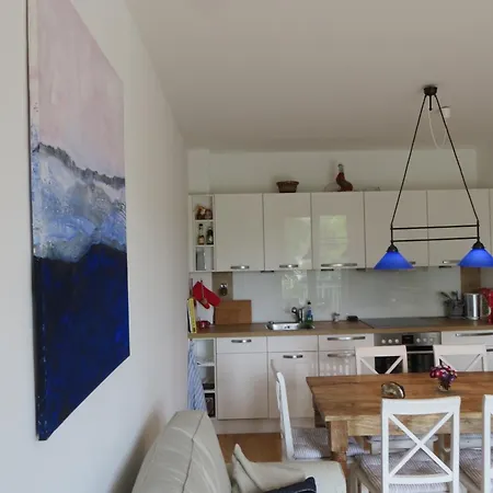 Dorothee V6w5 Apartment
